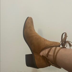 BNWOT Women's Tan Suede Ankle Boots